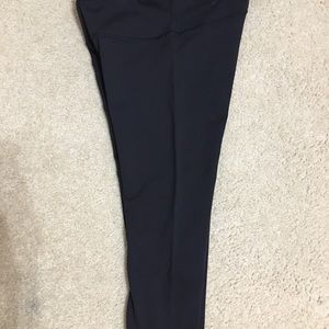 Lululemon Wunder Under Black Cropped Pants Size 8